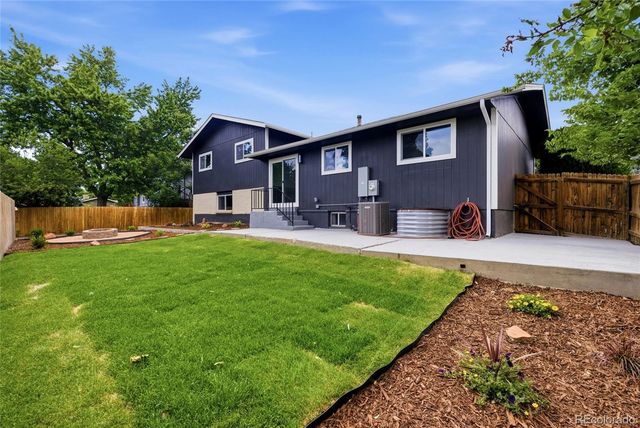 8520 W Virginia Avenue, Lakewood, CO 80226