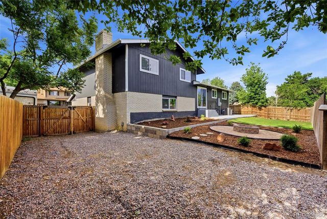 8520 W Virginia Avenue, Lakewood, CO 80226