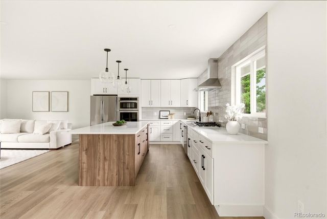 8520 W Virginia Avenue, Lakewood, CO 80226