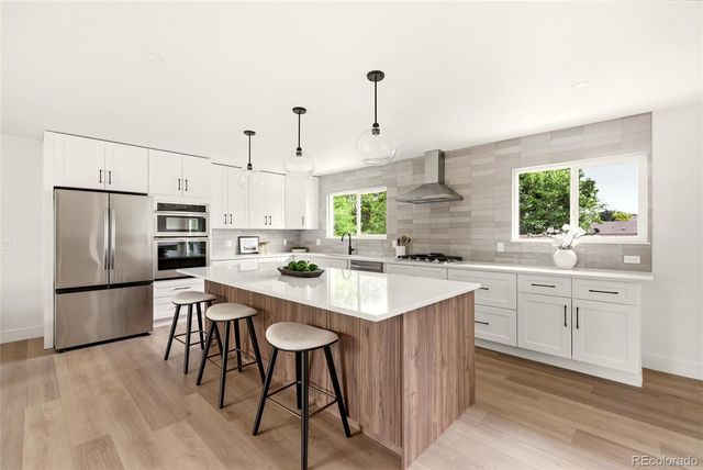 8520 W Virginia Avenue, Lakewood, CO 80226