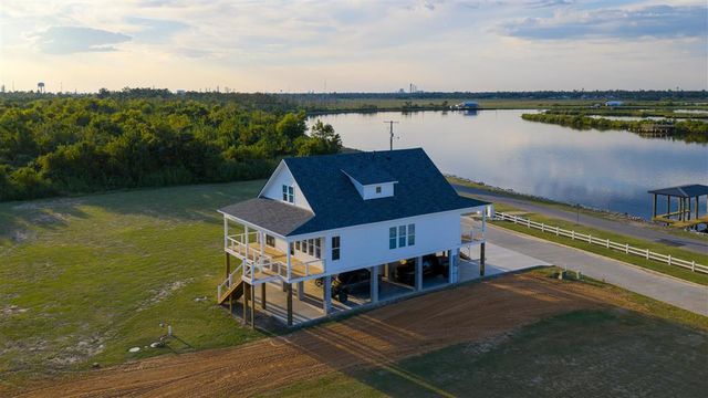 637 River Road, Lake Charles, LA 70601