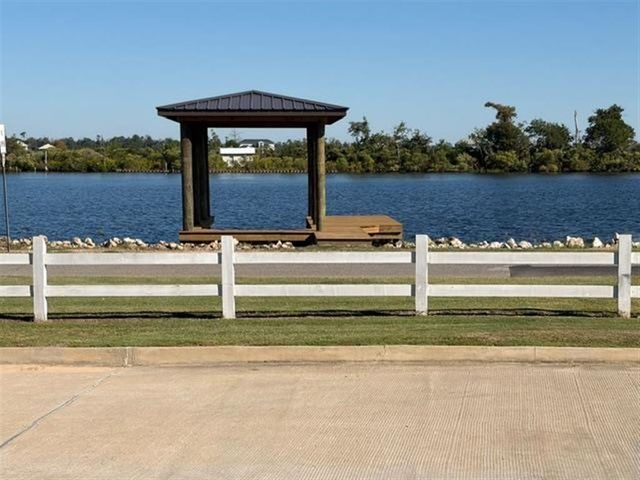 637 River Road, Lake Charles, LA 70601