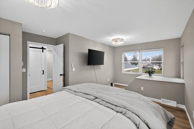 205 Ann Street, Fox Lake, WI 53933