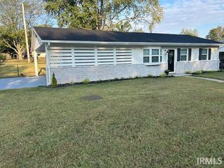 1311 S Second Street, Boonville, IN 47601