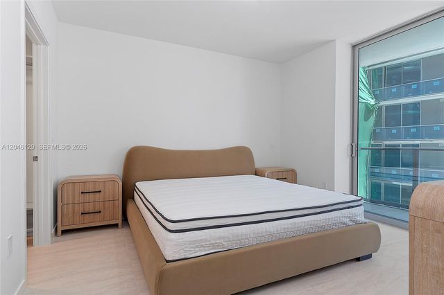 77 SE 5th Street 1905, Miami, FL 33131