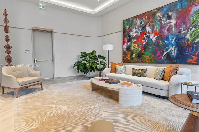 77 SE 5th Street 1905, Miami, FL 33131
