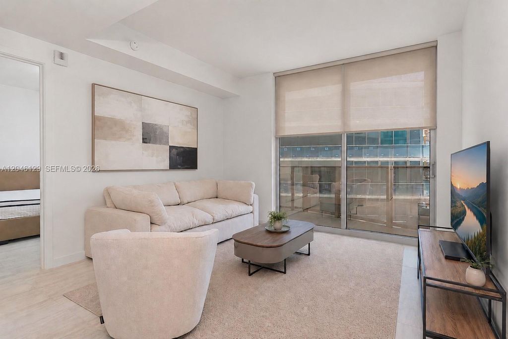 77 SE 5th Street 1905, Miami, FL 33131