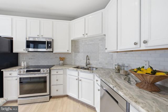 627 AVA CIR NE, Washington, DC 20017