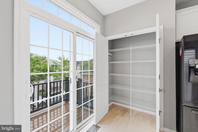 627 AVA CIR NE, Washington, DC 20017
