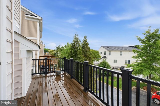 627 AVA CIR NE, Washington, DC 20017