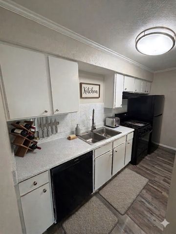 11457 Dennis Road 301, Dallas, TX 75229
