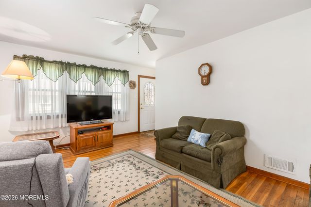 44 Garfield Place, Sayreville, NJ 08859