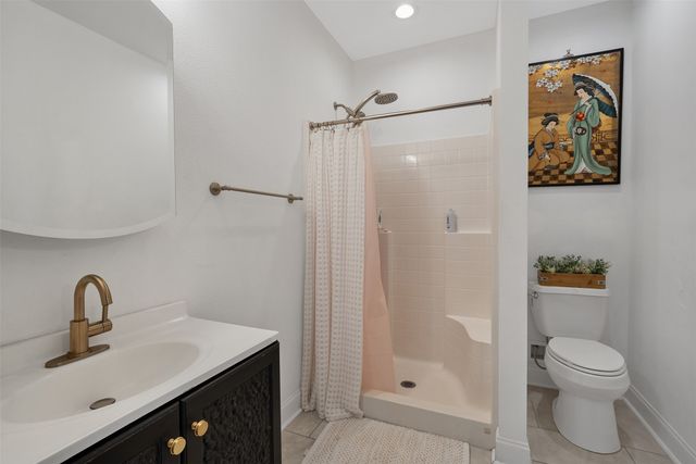 629 El Paso, Bullard, TX 75757