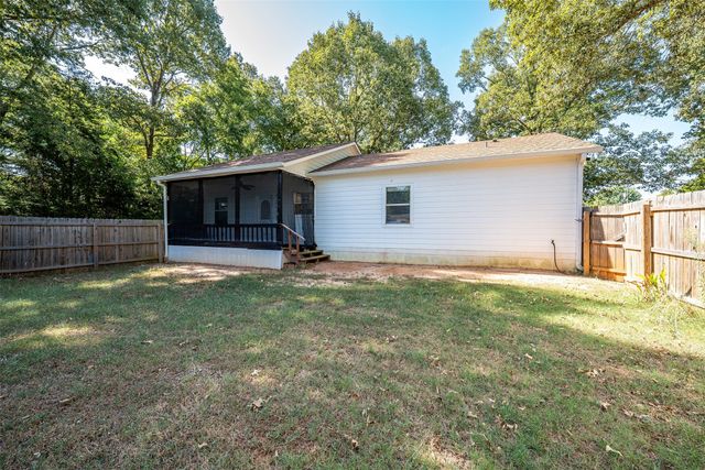 629 El Paso, Bullard, TX 75757