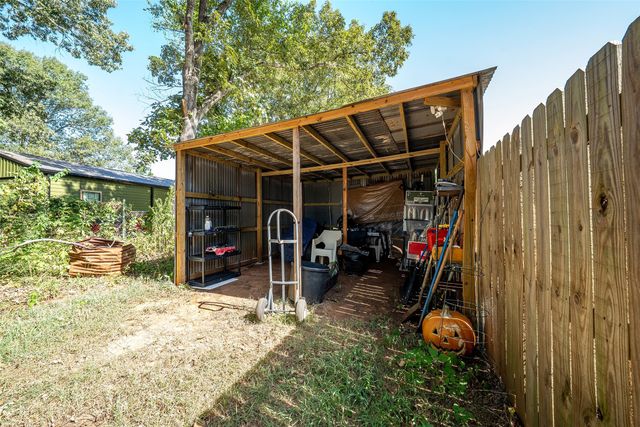 629 El Paso, Bullard, TX 75757