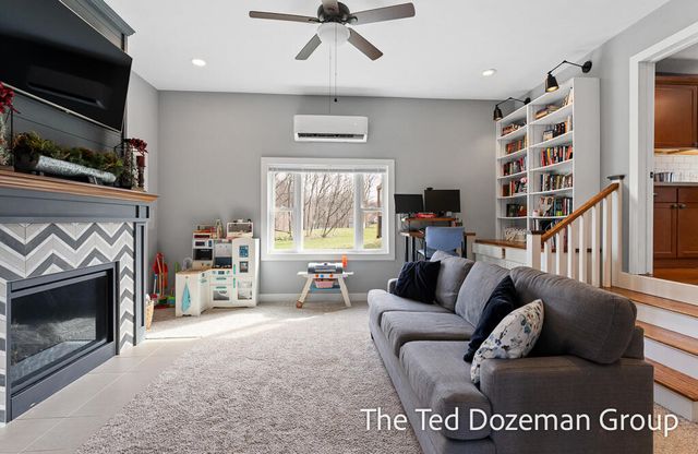 10800 96th Avenue, Allendale Twp, MI 49401