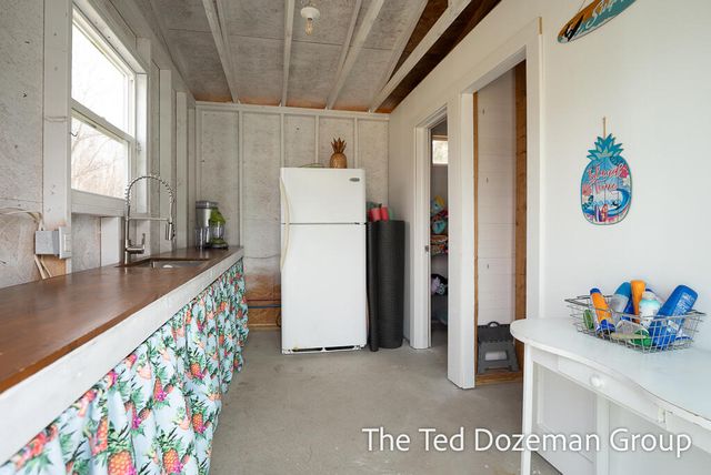 10800 96th Avenue, Allendale Twp, MI 49401