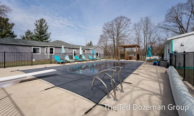 10800 96th Avenue, Allendale Twp, MI 49401