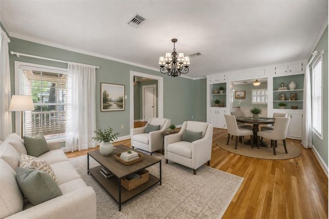 1583 Sue Barnett Drive, Houston, TX 77018