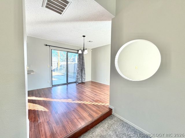 8007 S 88th East Avenue, Tulsa, OK 74113