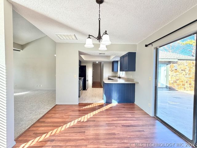 8007 S 88th East Avenue, Tulsa, OK 74113