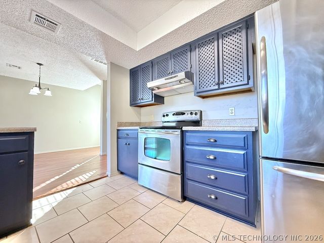 8007 S 88th East Avenue, Tulsa, OK 74113