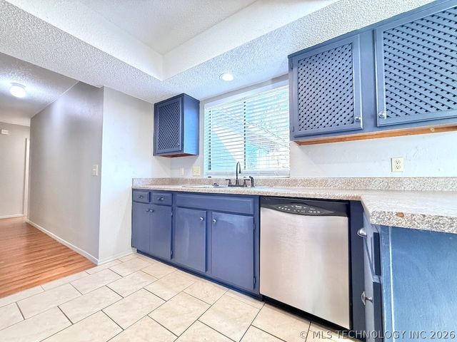 8007 S 88th East Avenue, Tulsa, OK 74113