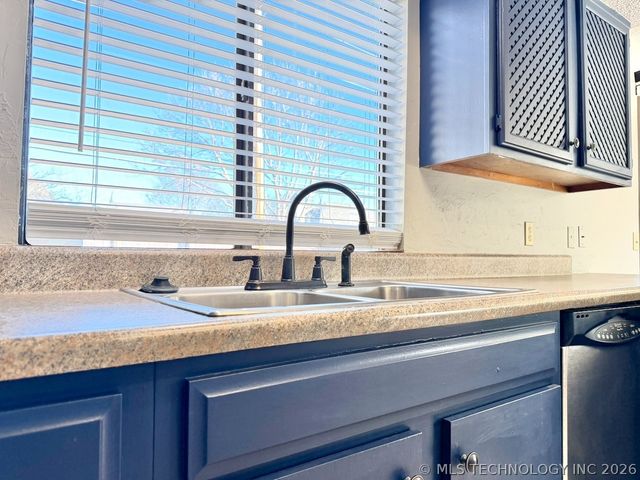 8007 S 88th East Avenue, Tulsa, OK 74113