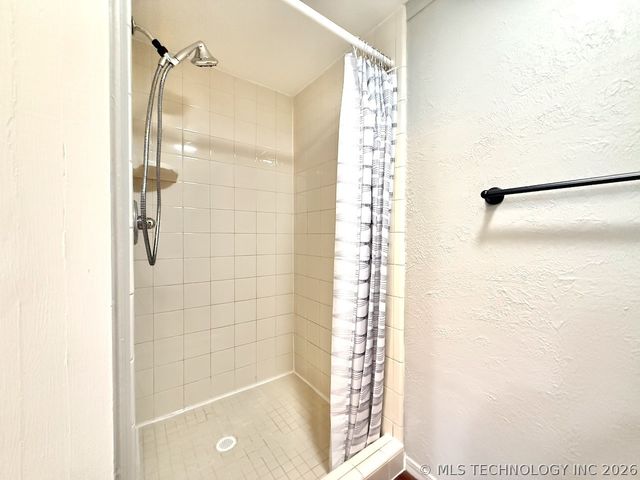 8007 S 88th East Avenue, Tulsa, OK 74113