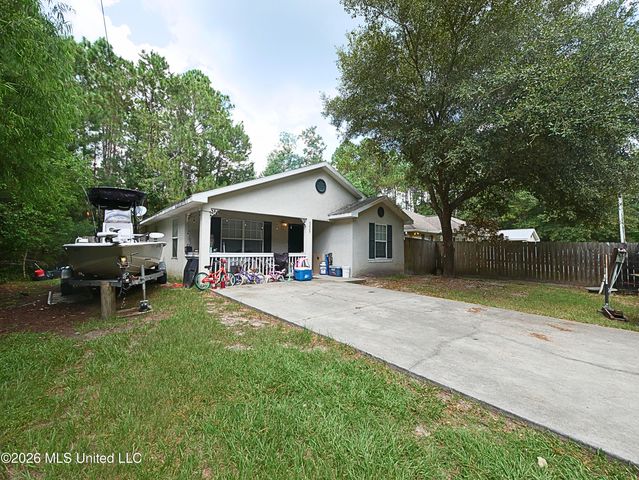 6222 W Lamar Street, Bay Saint Louis, MS 39520