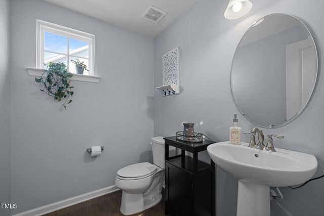 204 Ashland Hill Drive, Holly Springs, NC 27540
