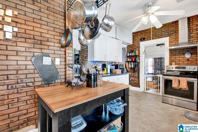 613 3RD STREET SW, Birmingham, AL 35211