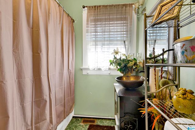 613 3RD STREET SW, Birmingham, AL 35211