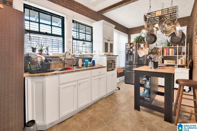 613 3RD STREET SW, Birmingham, AL 35211