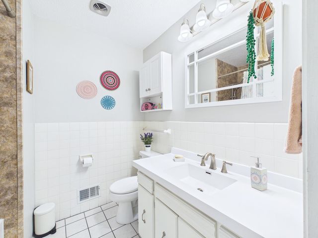 4340 Rustic Place, Shoreview, MN 55126
