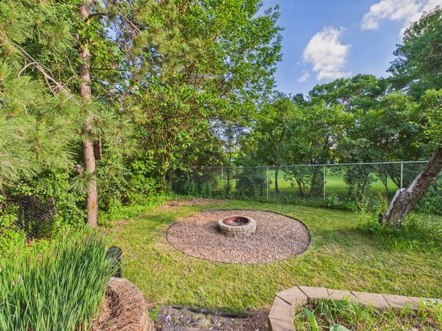 4340 Rustic Place, Shoreview, MN 55126