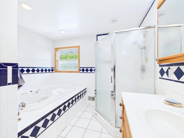 4340 Rustic Place, Shoreview, MN 55126
