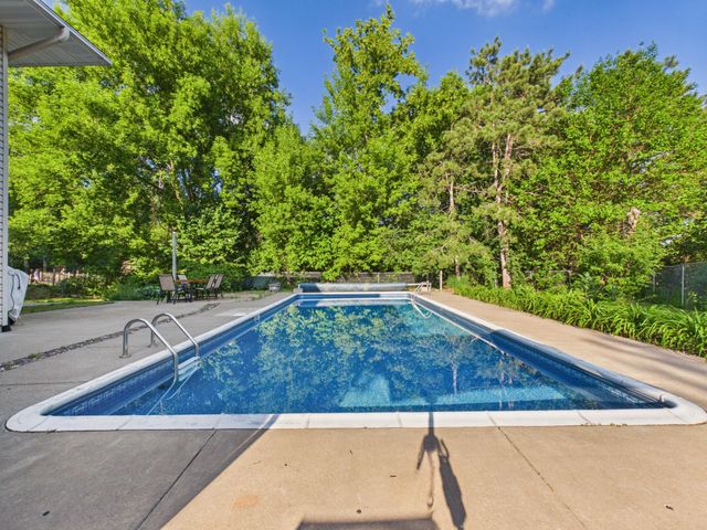 4340 Rustic Place, Shoreview, MN 55126