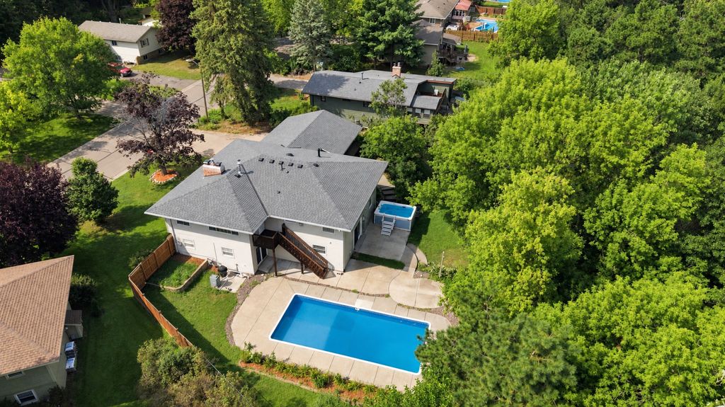 4340 Rustic Place, Shoreview, MN 55126 — photo 2