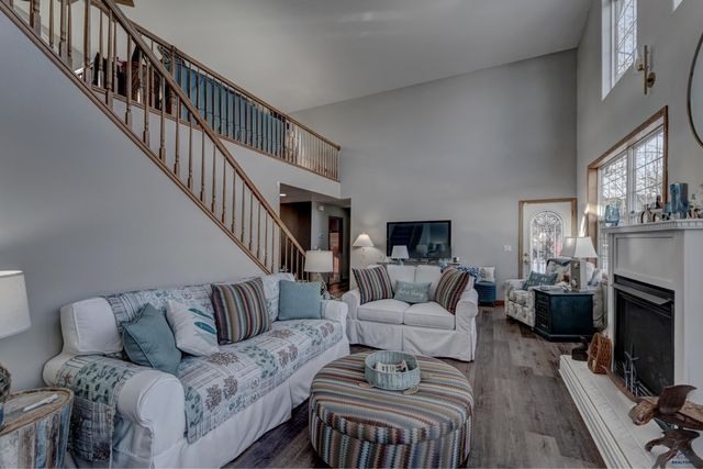 13451 ROCKWOOD RD, Rapid City, SD 57702