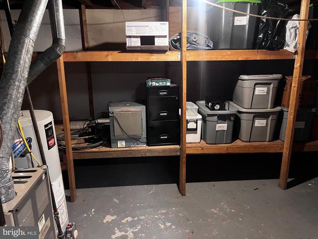 3872 OAKLEIGH DR, York, PA 17402