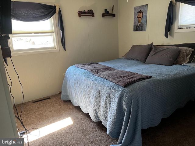 3872 OAKLEIGH DR, York, PA 17402