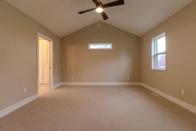 1800 E Hillcrest AVENUE, Milwaukee, WI 53207