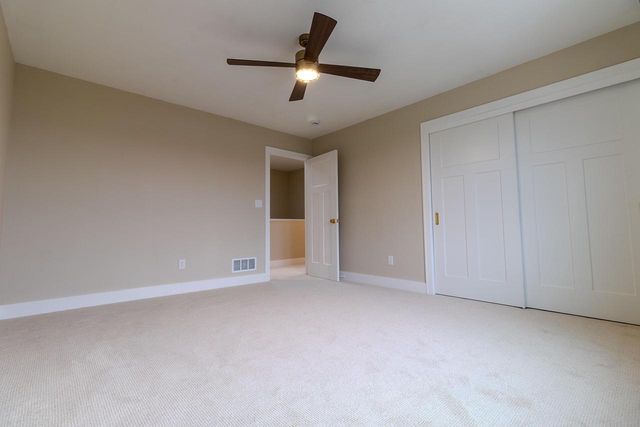 1800 E Hillcrest AVENUE, Milwaukee, WI 53207