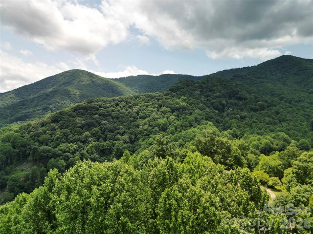 175 Renegade Ridge, Waynesville, NC 28785