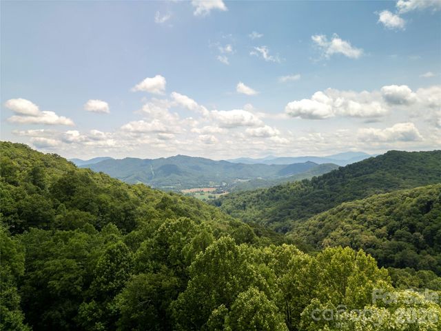 175 Renegade Ridge, Waynesville, NC 28785