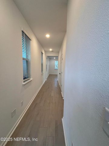 6990 MIRAGE Street, Jacksonville, FL 32244