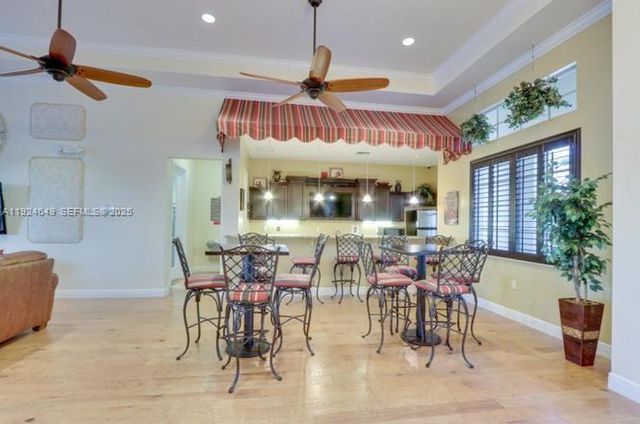 2086 Foxtail View Ct, West Palm Beach, FL 33411