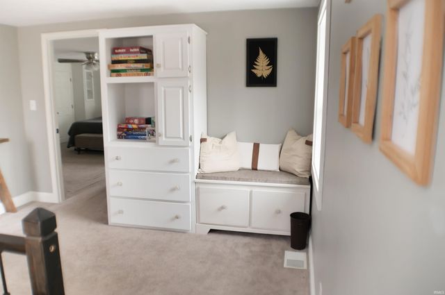 9900 Autumn Lane, Mount Vernon, IN 47620