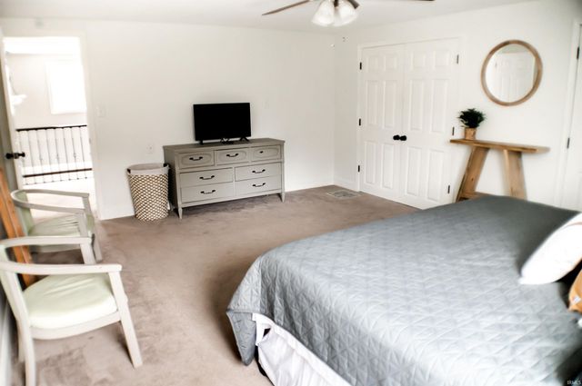 9900 Autumn Lane, Mount Vernon, IN 47620